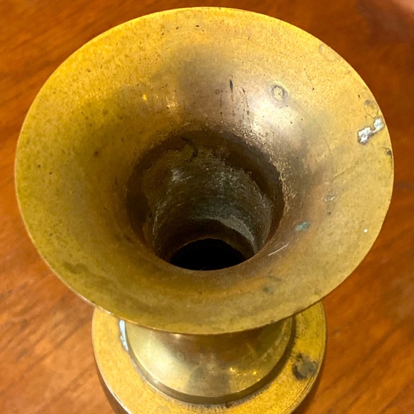 Vintage brass Vase - Picture 2 of 3